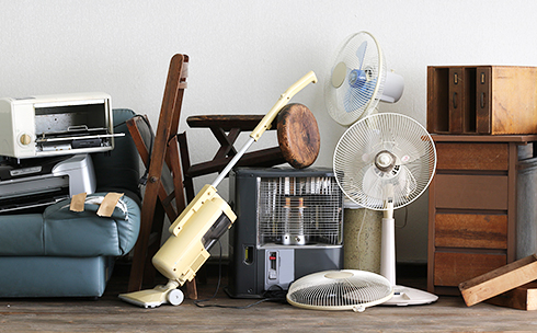 日用品・家具・家電・工具類など様々な品目を回収します。