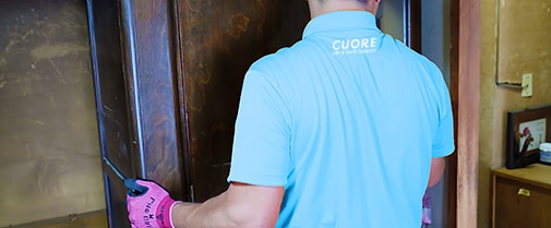 重たい家具も請け負います