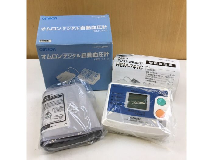 オムロン 自動血圧計